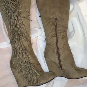 Velvety soft wedge boots